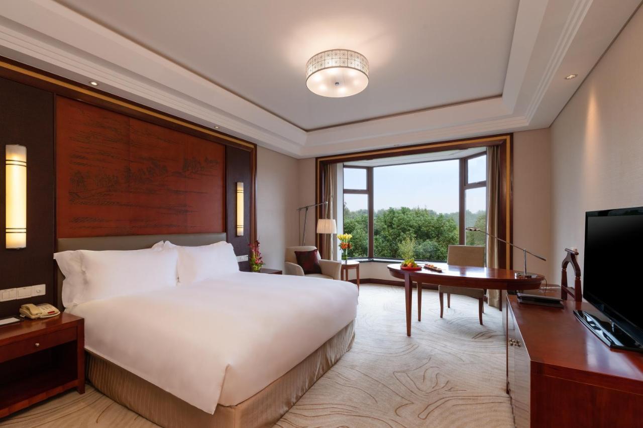 Sofitel Hangzhou Westlake - Few Steps To West Lake, With Panoramic Lake View Terrace Exterior foto