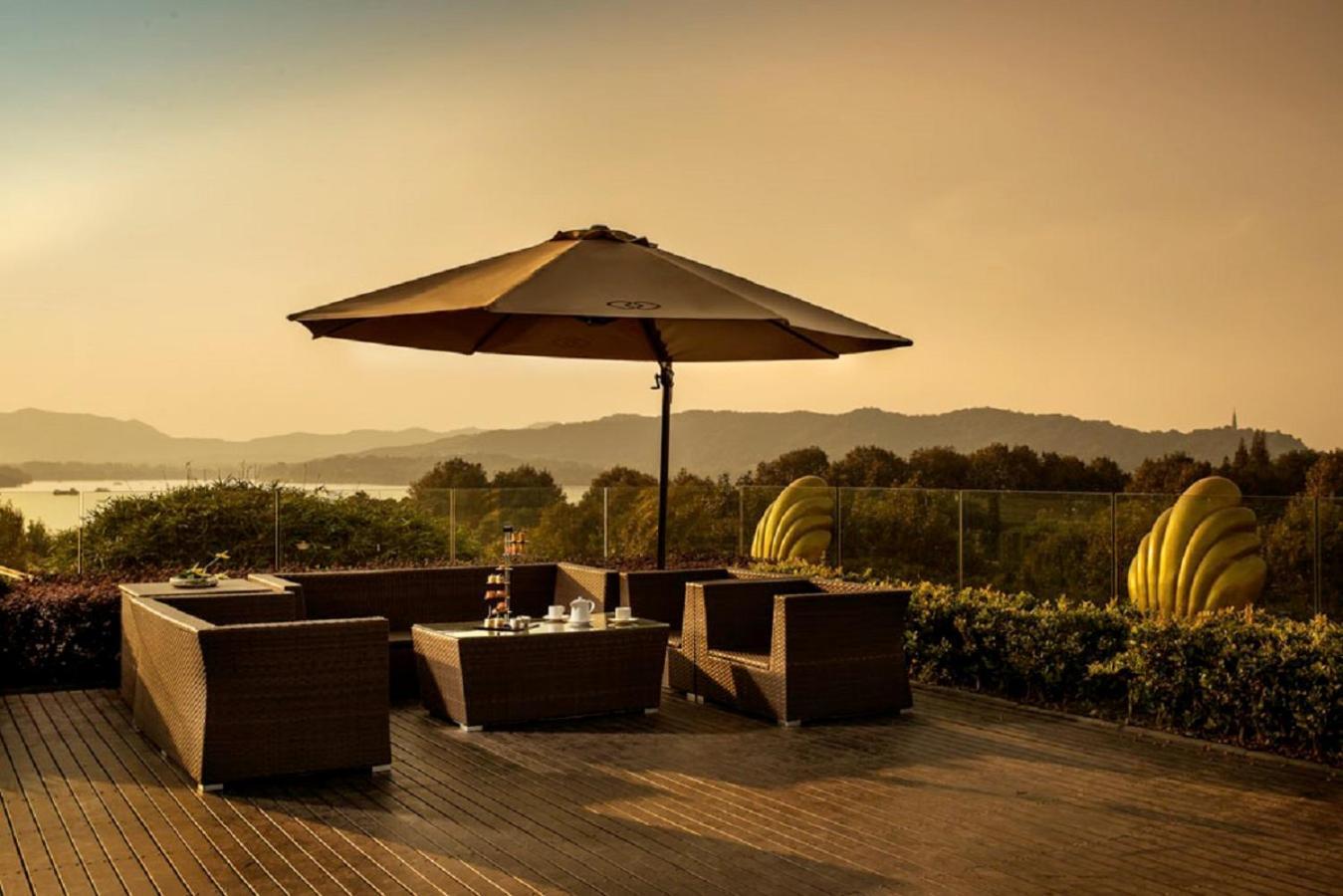 Sofitel Hangzhou Westlake - Few Steps To West Lake, With Panoramic Lake View Terrace Exterior foto