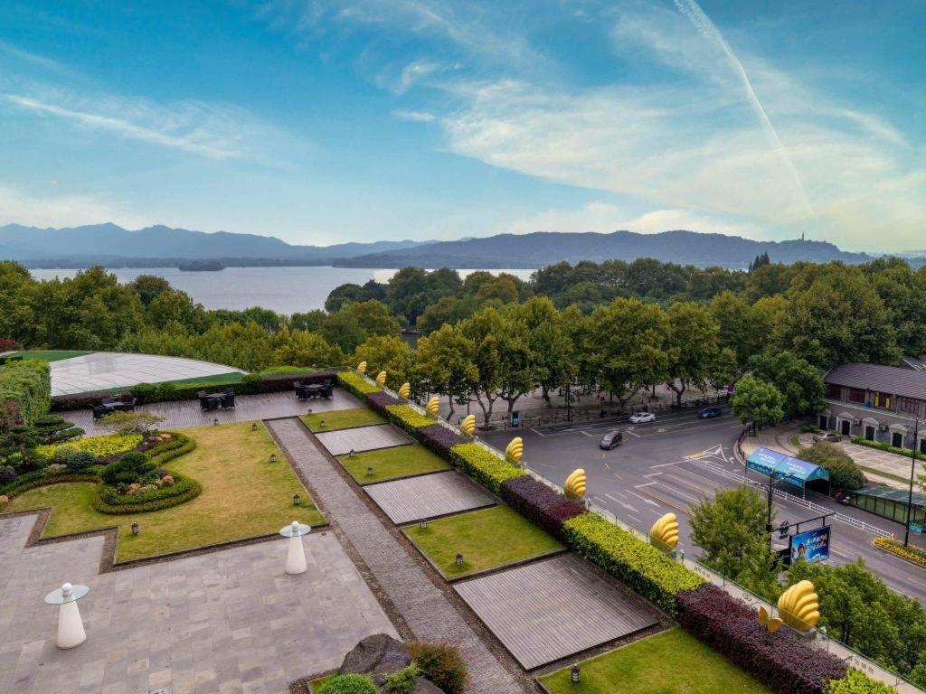 Sofitel Hangzhou Westlake - Few Steps To West Lake, With Panoramic Lake View Terrace Exterior foto
